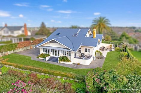 Photo of property in 44 College Street, College Estate, Whanganui, 4500