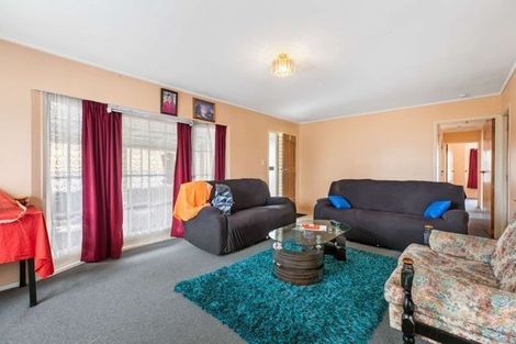 Photo of property in 422 Roscommon Road, Clendon Park, Auckland, 2103