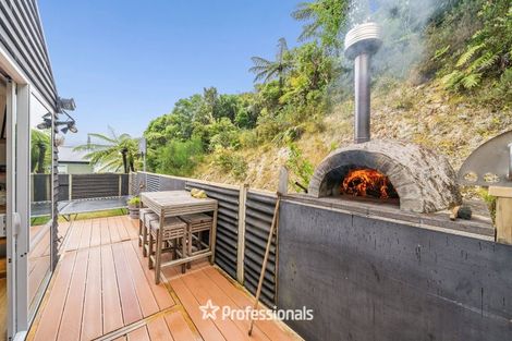 Photo of property in 12 Otonga Heights, Maungaraki, Lower Hutt, 5010