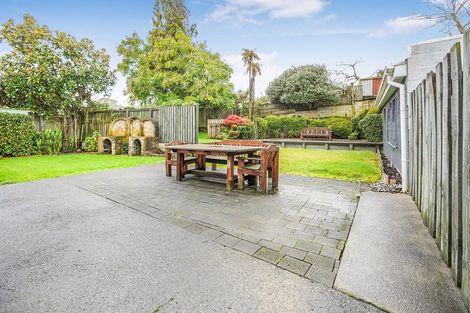 Photo of property in 21 Manapouri Place, Glenview, Hamilton, 3206