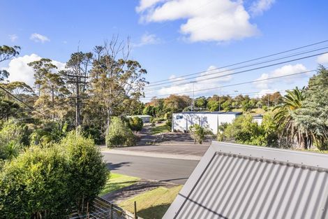 Photo of property in 1/28 Cresta Avenue, Beach Haven, Auckland, 0626