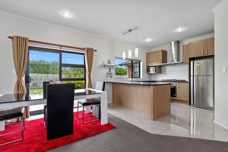 Photo of property in 214 Saint James Drive, Huntington, Hamilton, 3210