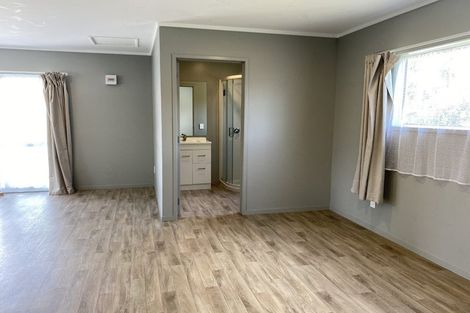 Photo of property in 66 Robinson Road, Whitianga, 3510