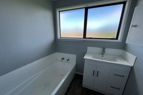 Photo of property in 14 Arodella Crescent, Ranui, Auckland, 0612