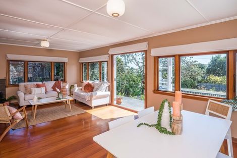 Photo of property in 23 Kaka Road, Raumati Beach, Paraparaumu, 5032