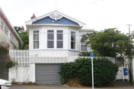 Photo of property in 68 Northland Road, Northland, Wellington, 6012