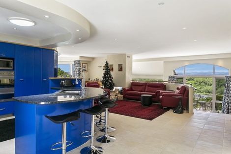 Photo of property in 27 Te Urunga Place, Acacia Bay, Taupo, 3330