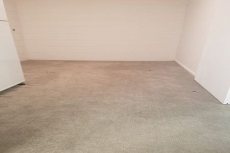 Photo of property in 1/546 Glenfield Road, Glenfield, Auckland, 0629