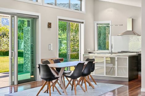 Photo of property in 28 Sam John Place, Lake Hawea, 9382