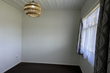 Photo of property in 1 Sedcole Street, Pahiatua, 4910
