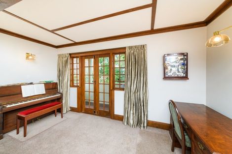 Photo of property in 37 Batt Street, West End, Palmerston North, 4410