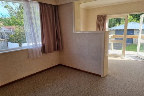 Photo of property in 166 Roslyn Road, Levin, 5510