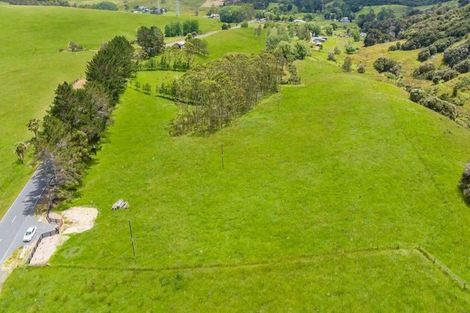Photo of property in 3060 Kaipara Coast Highway, Glorit, 0984