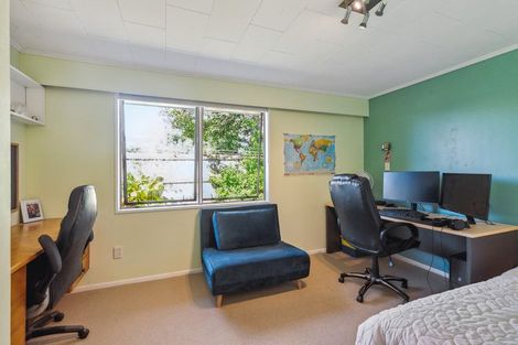 Photo of property in 309 Te Moana Road, Waikanae, 5036