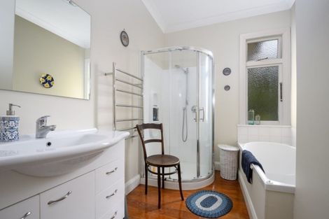 Photo of property in 50 Durham Street, Picton, 7220