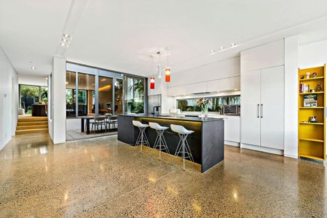 Photo of property in 25a West End Road, Herne Bay, Auckland, 1022