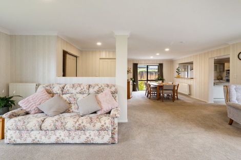 Photo of property in 13 Merlot Place, Rototuna, Hamilton, 3210