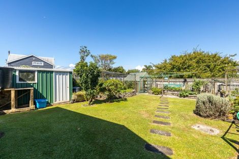 Photo of property in 30 Takiroa Street, Urenui, 4375