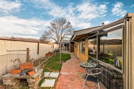 Photo of property in 2 Bruce Street, Cromwell, 9310