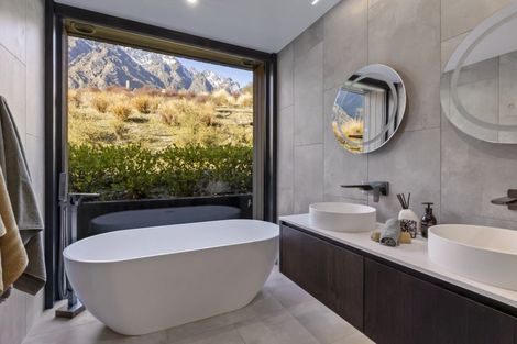 Photo of property in 24 Double Cone Road, Jacks Point, Queenstown, 9371