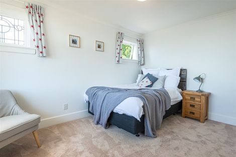 Photo of property in 108 Moncks Spur Road, Redcliffs, Christchurch, 8081