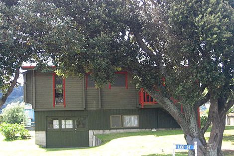 Photo of property in 22 Leo Street, Waihi Beach, 3611