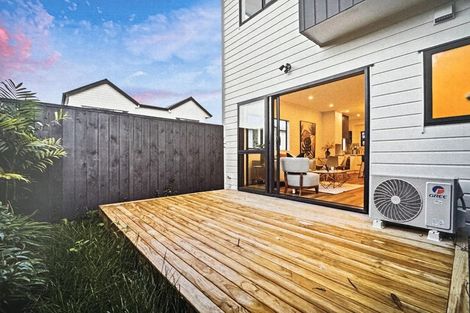 Photo of property in 6/81 Vodanovich Road, Te Atatu South, Auckland, 0610