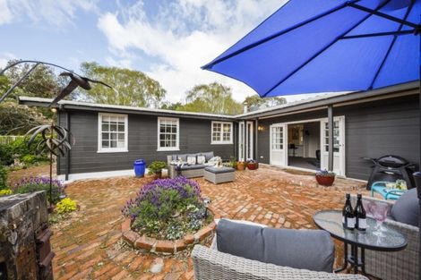 Photo of property in 273 Parewanui Road, Bulls, 4894