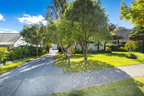Photo of property in 81 Gemstone Drive, Birchville, Upper Hutt, 5018