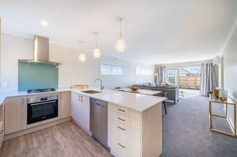 Photo of property in 4 Takapo Grove, Kelson, Lower Hutt, 5010
