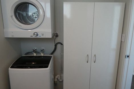 Photo of property in 20a Chetwode Grove, Newlands, Wellington, 6037