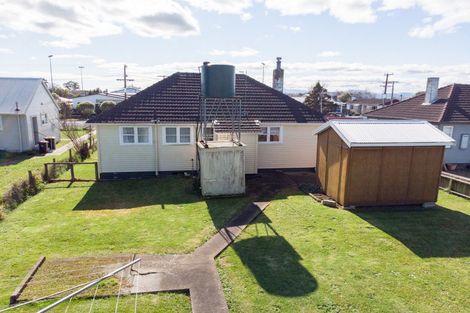 Photo of property in 11 Hayward Road, Ngatea, 3503