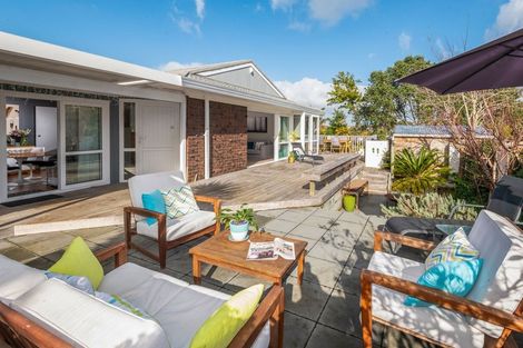Photo of property in 4 Birman Close, Half Moon Bay, Auckland, 2012