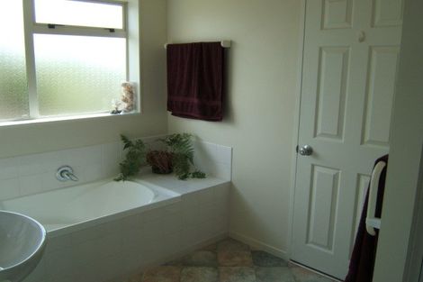 Photo of property in 16 Eclipse Terrace, Welcome Bay, Tauranga, 3112