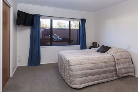 Photo of property in 2/156 Blighs Road, Strowan, Christchurch, 8052