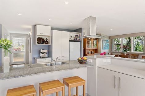 Photo of property in 91 Island Bay Road, Beach Haven, Auckland, 0626
