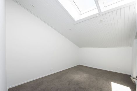 Photo of property in 2/24 Rookwood Avenue, New Brighton, Christchurch, 8083
