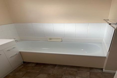 Photo of property in 17 Davidson Crescent, Hornby, Christchurch, 8042