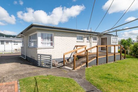 Photo of property in 14 Fenruss Street, Fairy Springs, Rotorua, 3015