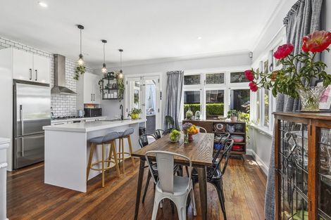 Photo of property in 96 Tio Tio Road, Seatoun, Wellington, 6022