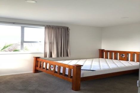 Photo of property in 19 Cheval Drive, Totara Vale, Auckland, 0629