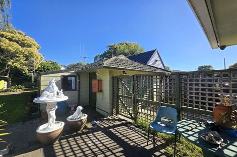 Photo of property in 41 Rhodes Drive, Kelvin Grove, Palmerston North, 4414