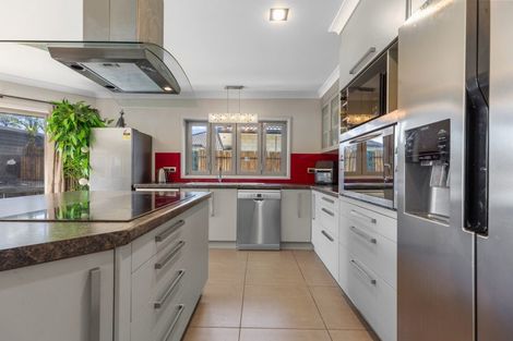 Photo of property in 30 Matene Place, Papamoa Beach, Papamoa, 3118