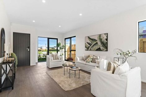 Photo of property in 65 Picnic Point Road, Hobsonville, 0616