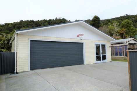 Photo of property in 17 Ashmore Avenue, Cobden, Greymouth, 7802