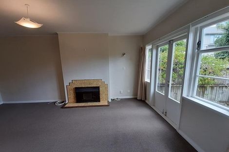 Photo of property in 79 Namata Road, One Tree Hill, Auckland, 1061
