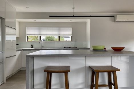 Photo of property in 2 Kenneth Hopper Place, Manly, Whangaparaoa, 0930