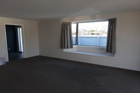 Photo of property in 2/3 Lansbury Avenue, Strowan, Christchurch, 8052