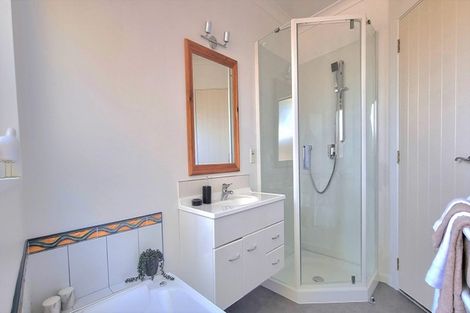 Photo of property in 108a Ashton Fitchett Drive, Brooklyn, Wellington, 6021