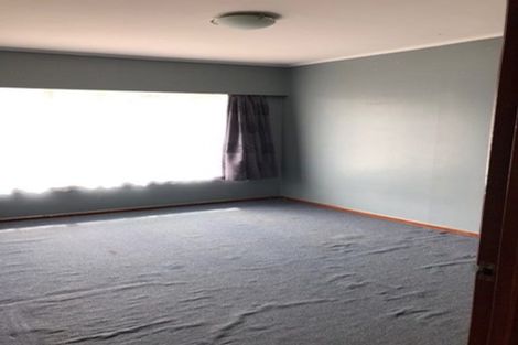 Photo of property in 2/9 Commissariat Road, Mount Wellington, Auckland, 1060